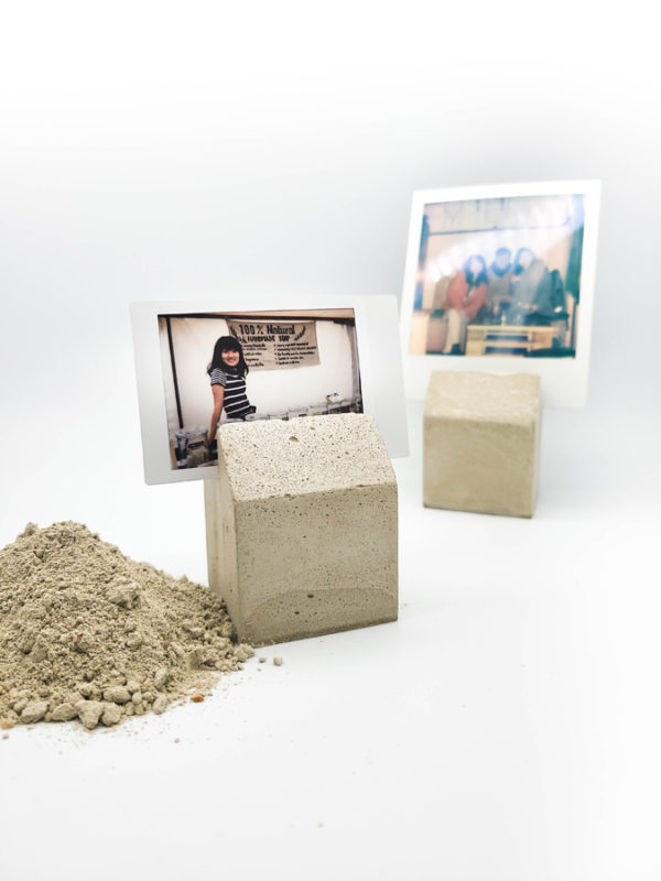 Concrete Cardholder / Photo stand / Picture holder